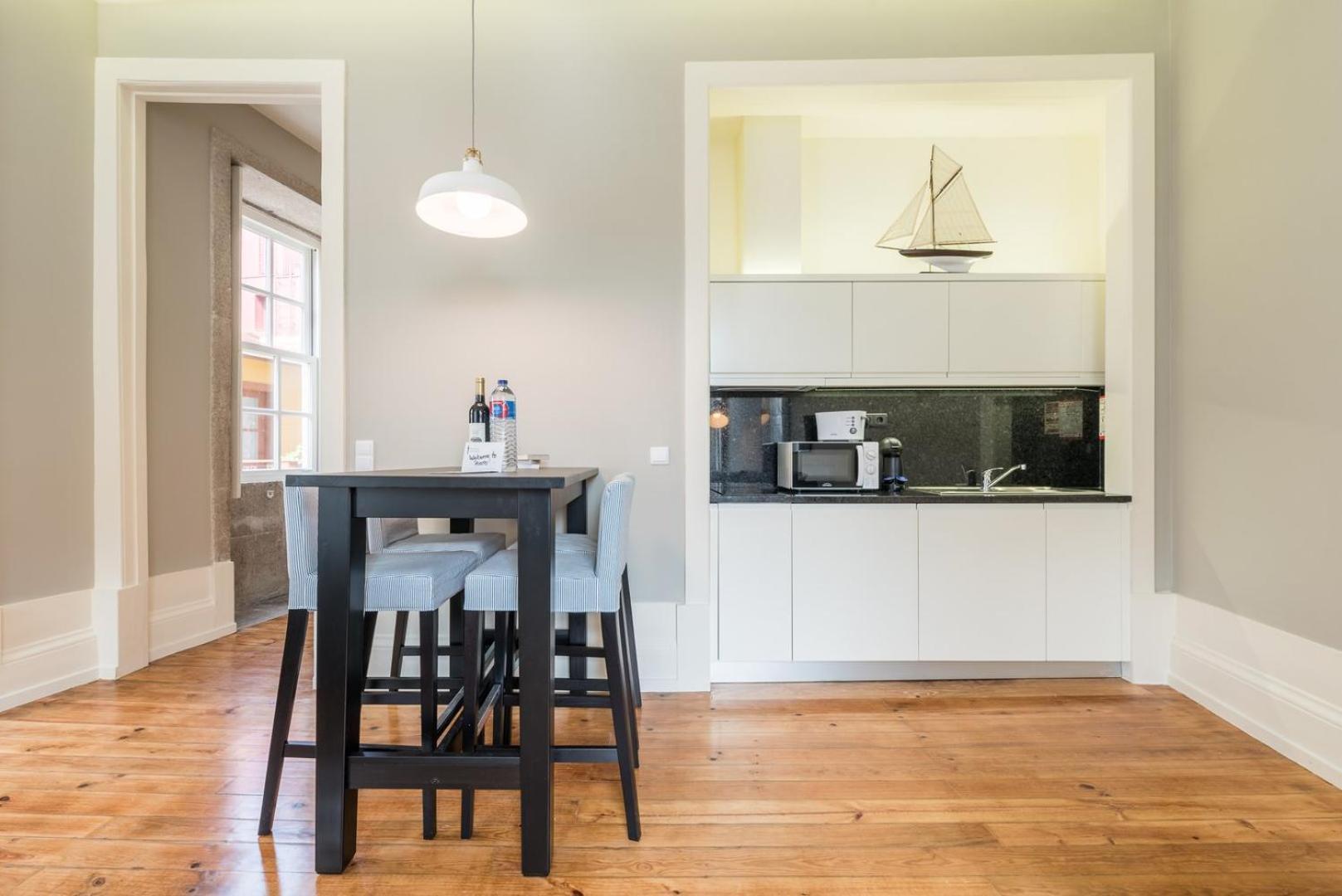 Appartement Guestready - Chic Retreat In The Heart Of Oporto Extérieur photo
