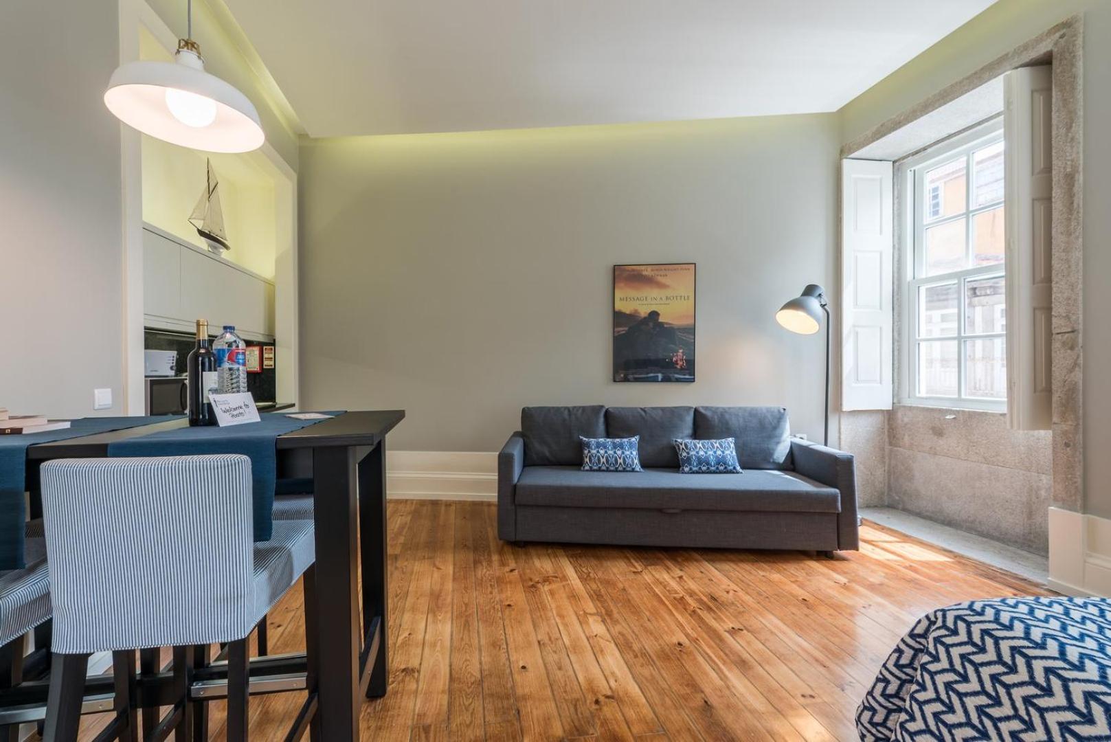 Appartement Guestready - Chic Retreat In The Heart Of Oporto Extérieur photo