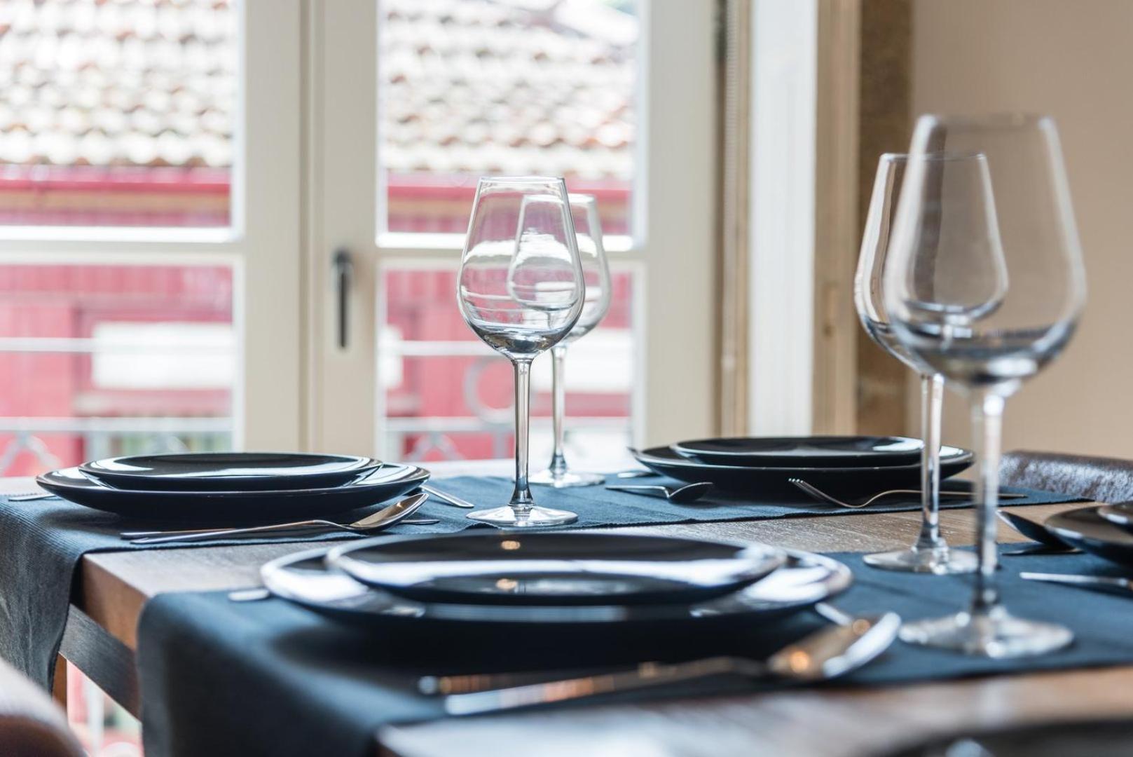 Appartement Guestready - Chic Retreat In The Heart Of Oporto Extérieur photo