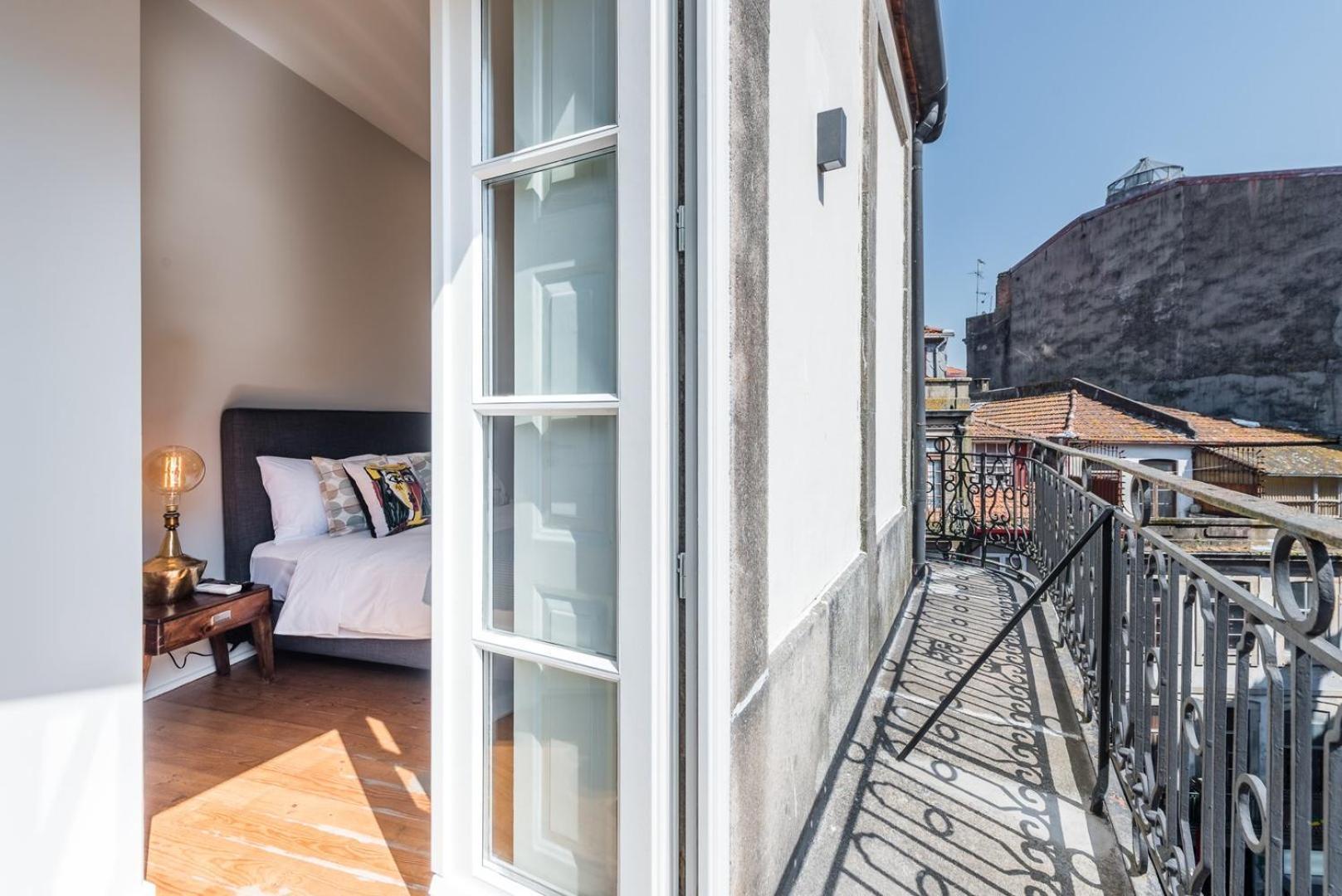 Appartement Guestready - Chic Retreat In The Heart Of Oporto Extérieur photo